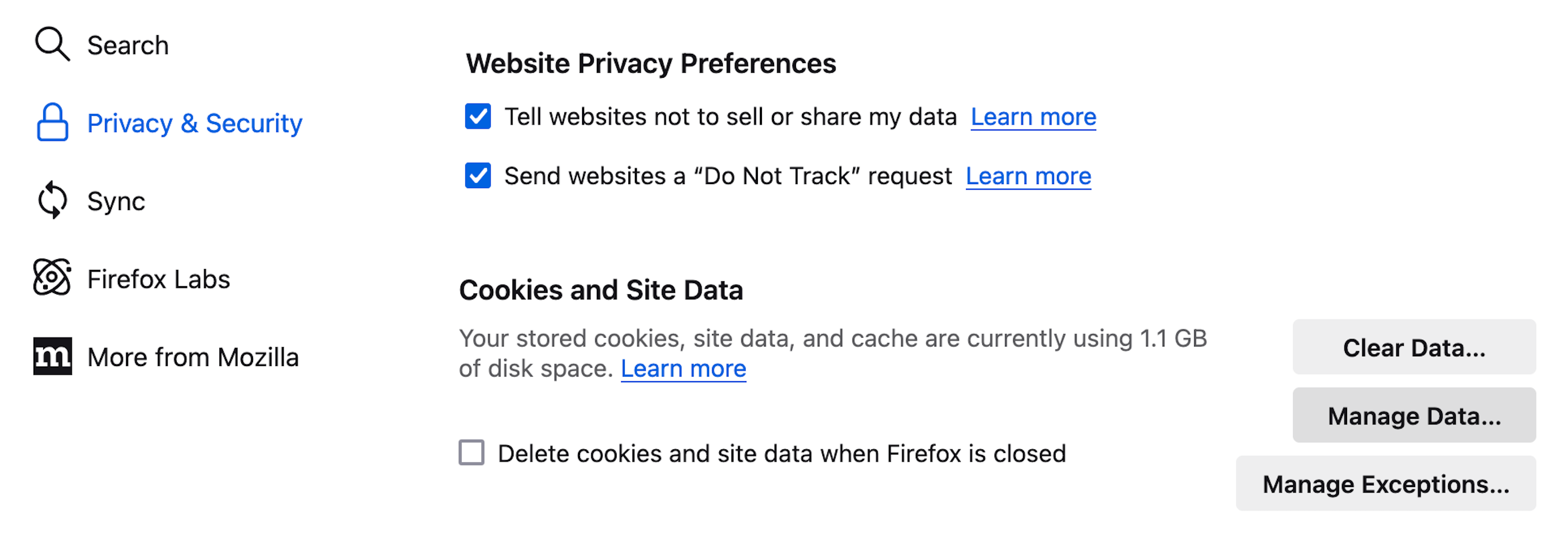 Выбор раздела Приватность и безопасность и блока Куки и данные сайтов.