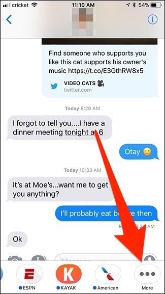 Свайп влево по ряду приложений iMessage и кнопка «Ещё»