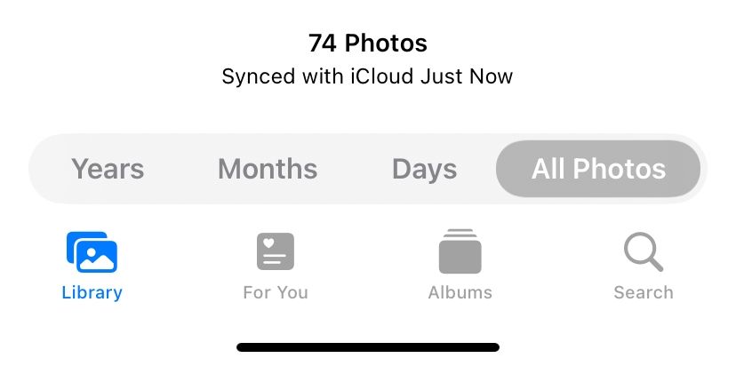 Вкладка Медиатека в приложении Фото