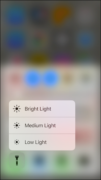 3D Touch: выбор уровня яркости фонарика — низкий, средний, высокий