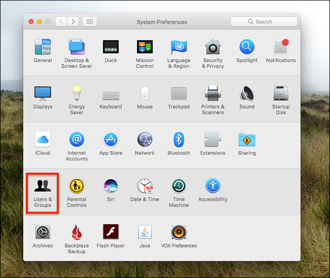 Список пользователей в macOS, панель настройка пользователей и групп