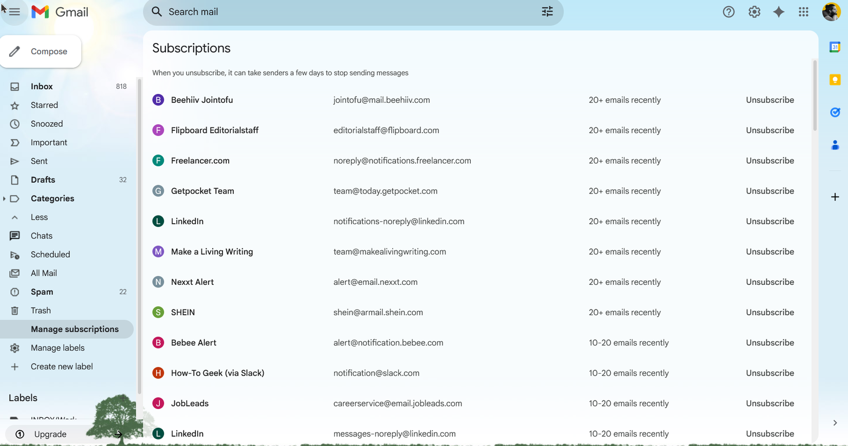 Список подписок в Gmail с превью отправителей и счётчиками.