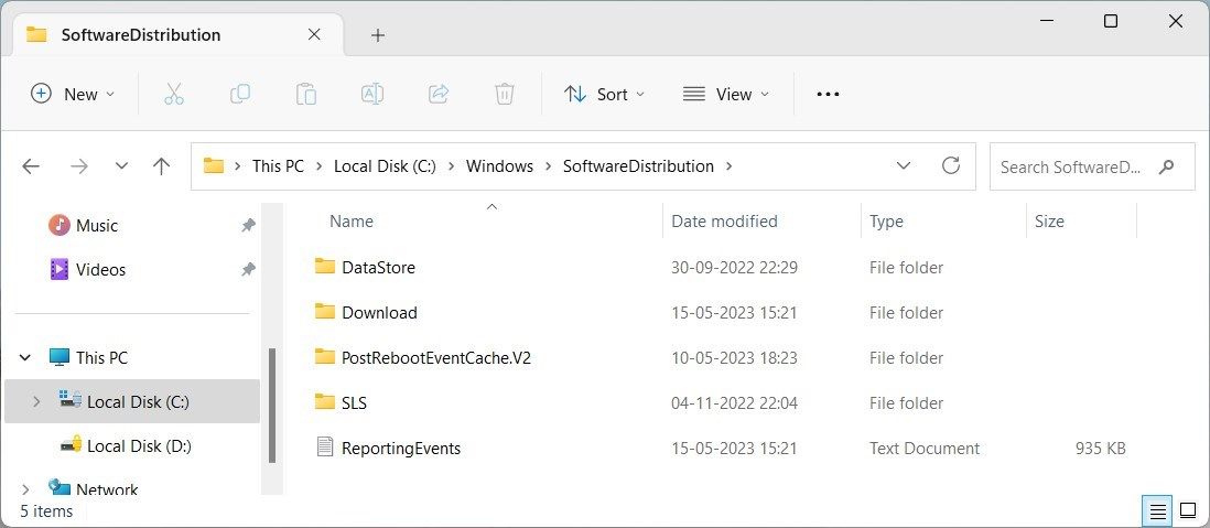 Содержимое папки SoftwareDistribution в Проводнике.