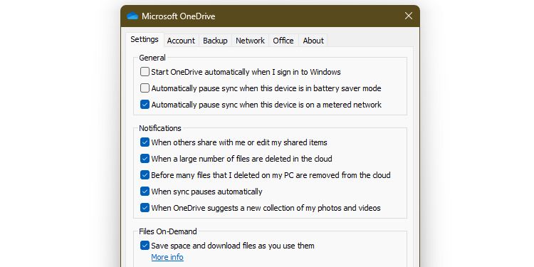 Окно настроек Microsoft OneDrive для автоматической паузы синхронизации