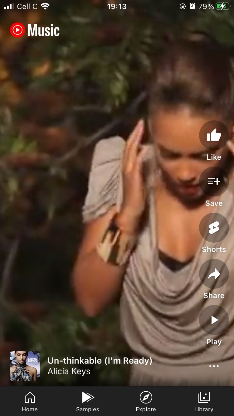 Скриншот: клип Alicia Keys — Unthinkable в ленте Samples