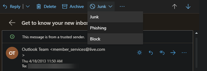 Окно Outlook с опцией для сообщения о фишинге