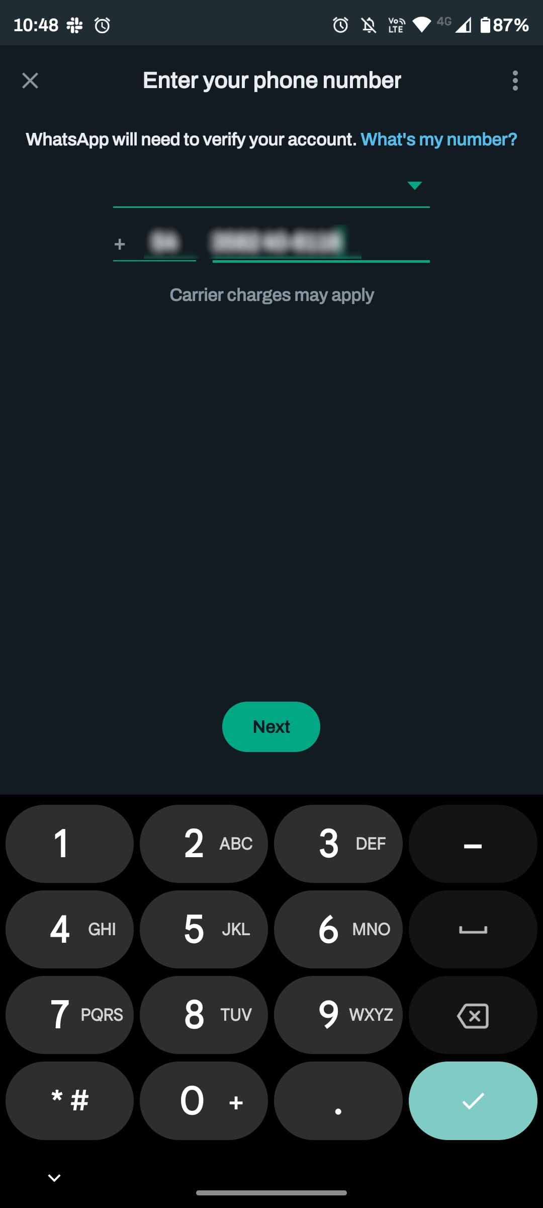 Поля для выбора страны и ввода номера телефона при создании аккаунта в WhatsApp