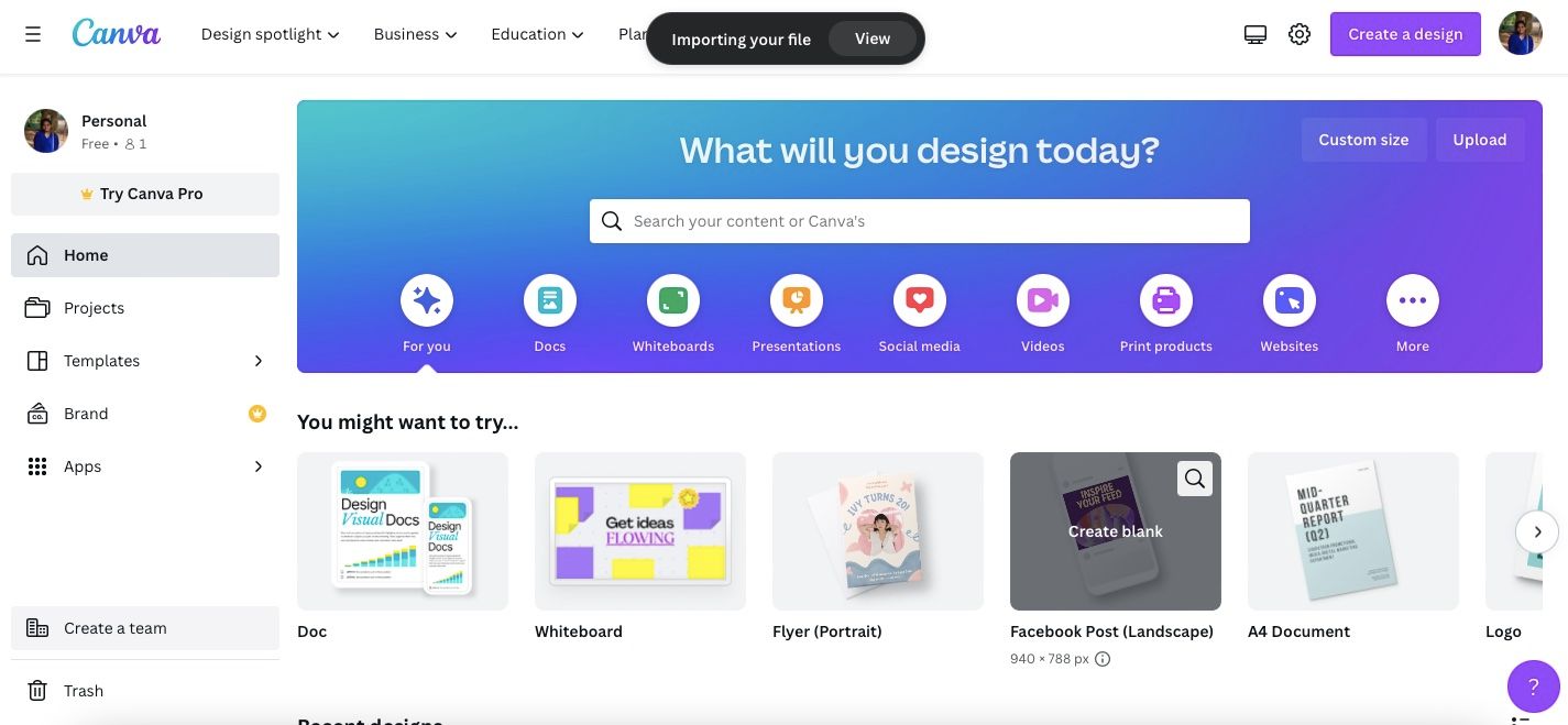 Уведомление 'Импорт файла' с кнопкой 'Просмотреть' в Canva