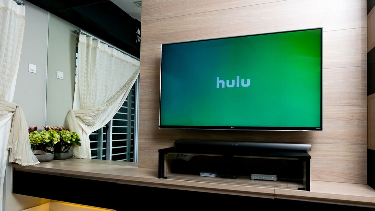 Логотип Hulu на смарт‑ТВ