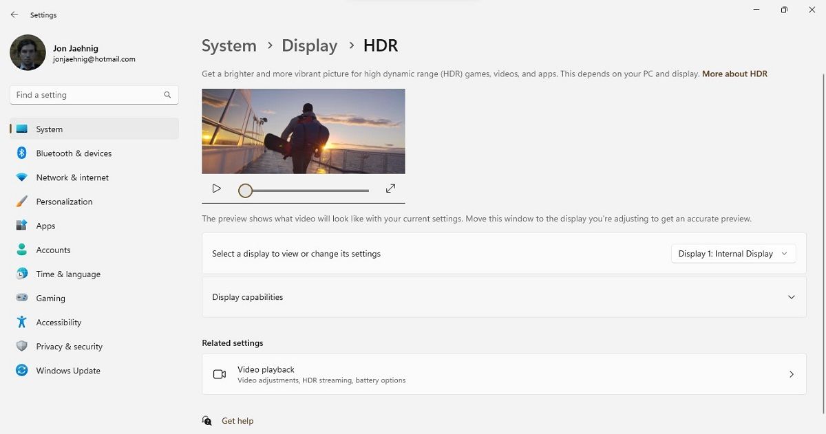 Окно настроек HDR в Windows 11 с переключателями для HDR-видео и использования HDR.