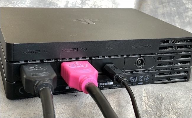 USB cable inserted into Processor Unit