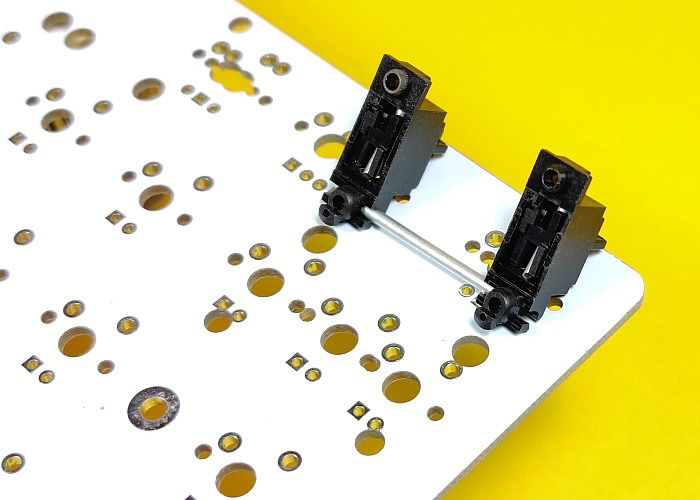 Отверстия на PCB для стабилизаторов