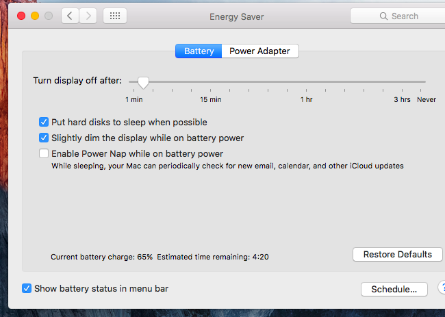 Системные настройки macOS с опцией отображения состояния батареи в строке меню