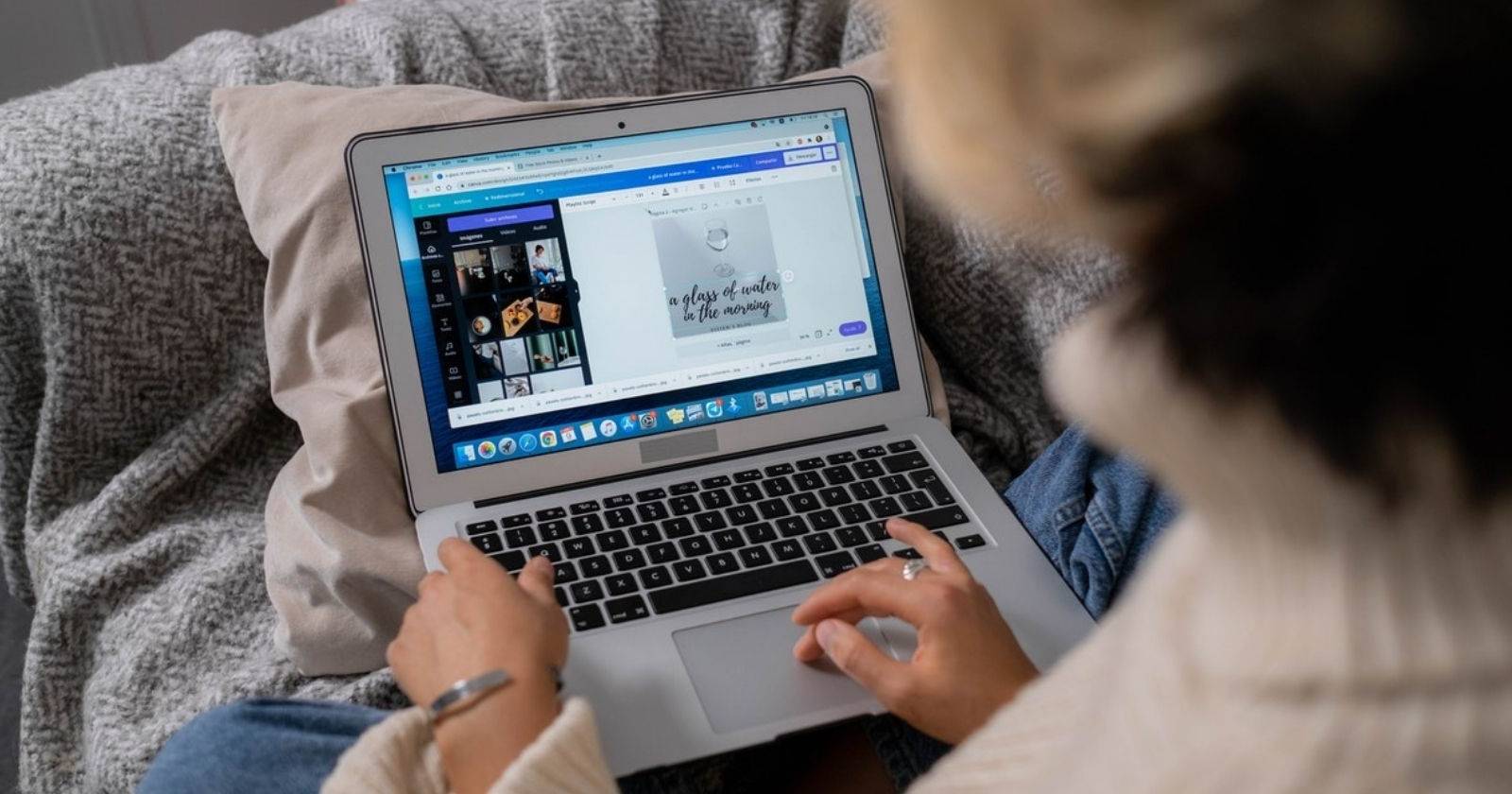 женщина использует Canva на ноутбуке