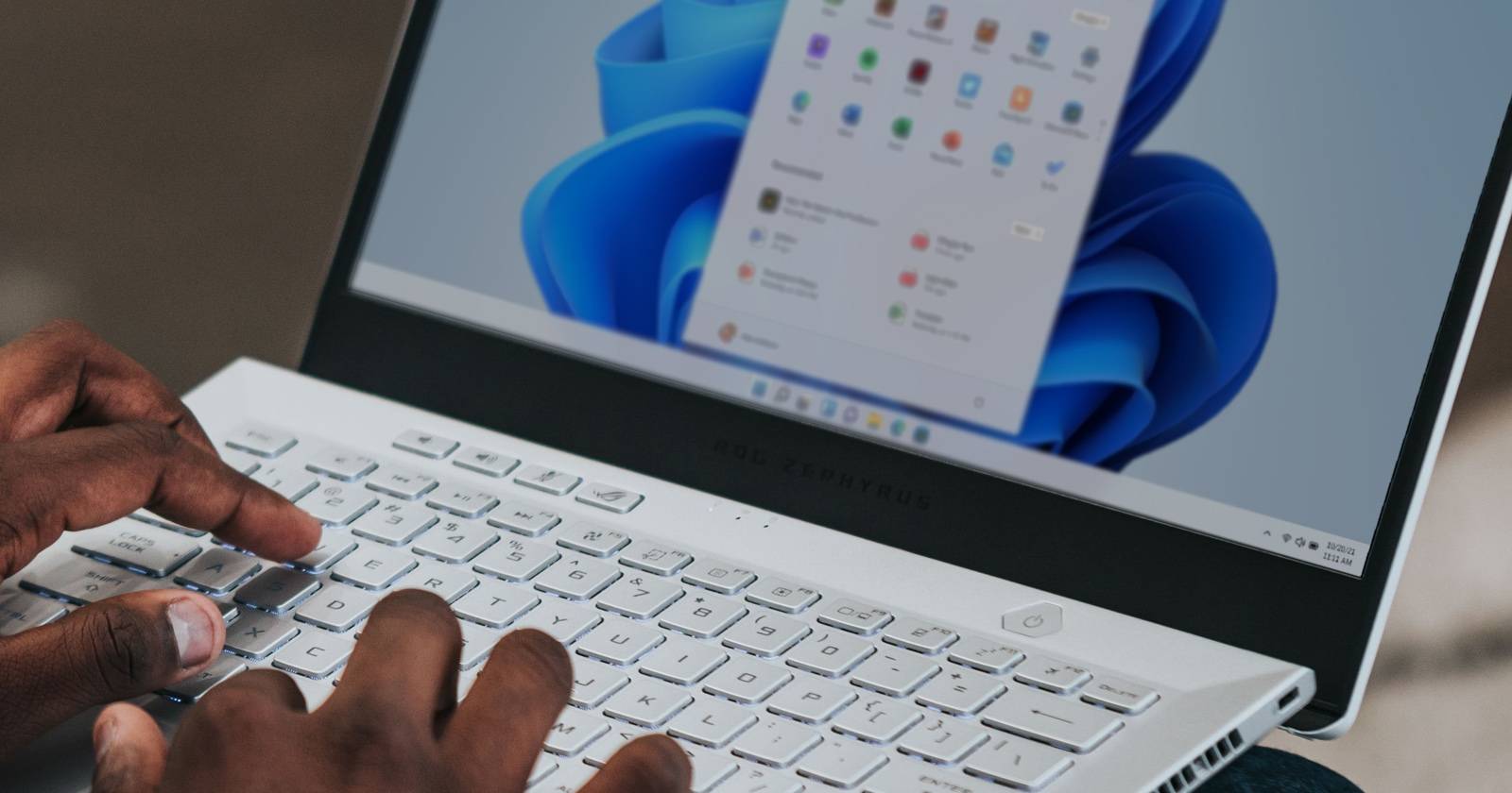 Виджеты на панели задач Windows 11