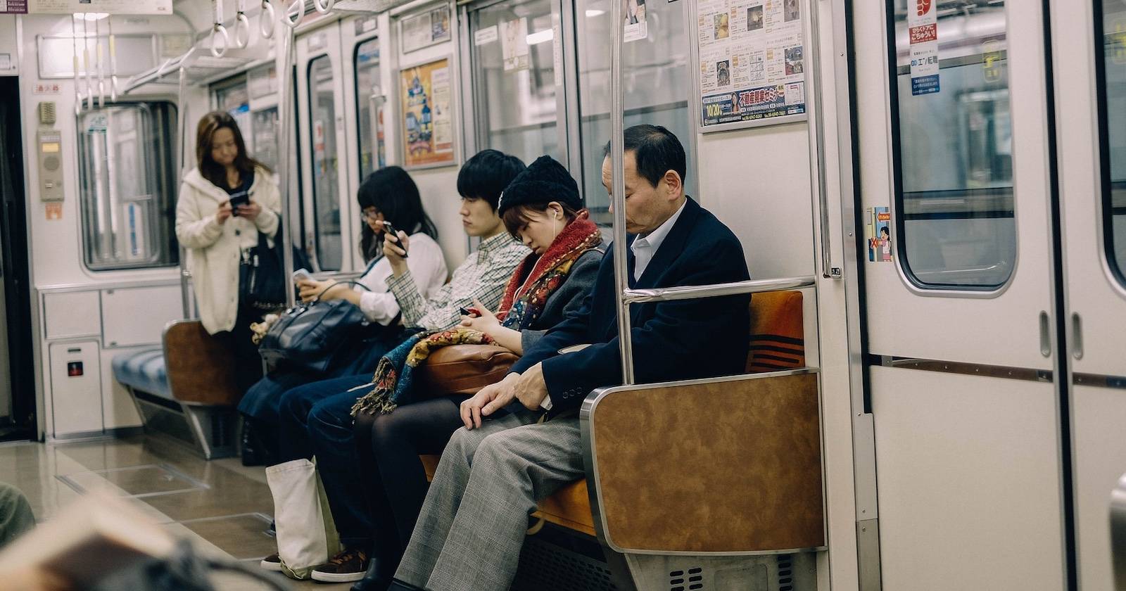 Как сделать дорогу на работу полезной