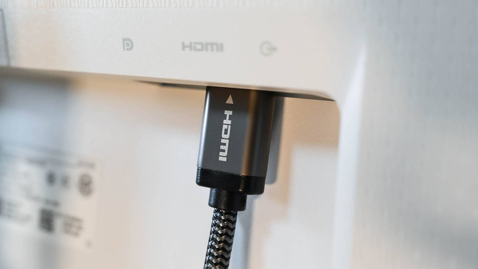 Разъем HDMI подключён к компьютеру