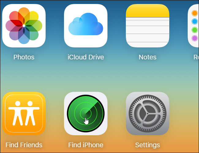 Иконка Найти iPhone на главной странице iCloud