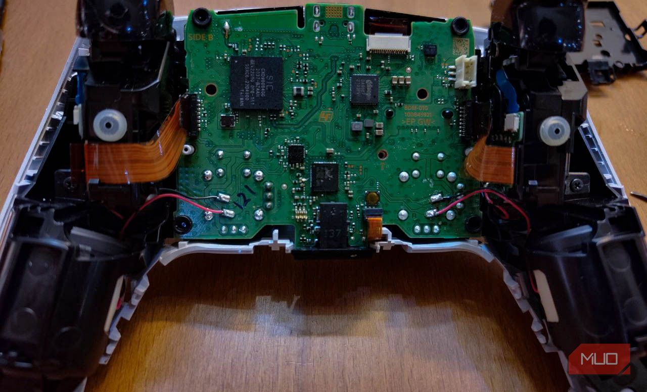Плата контроллера PS5