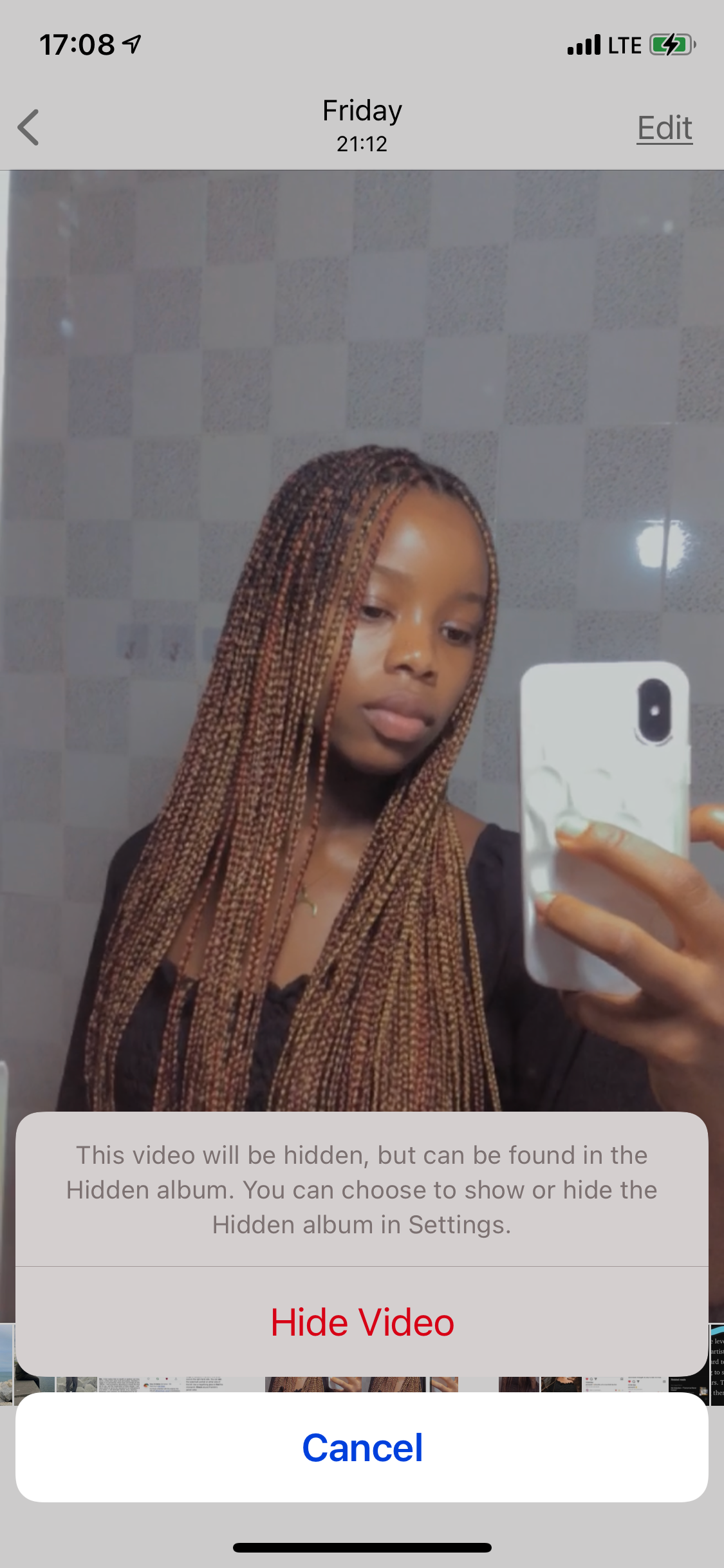 Подтверждение скрытия фото или видео на iPhone