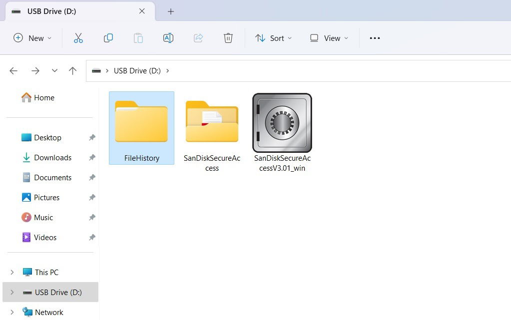 Папка FileHistory на внешнем диске