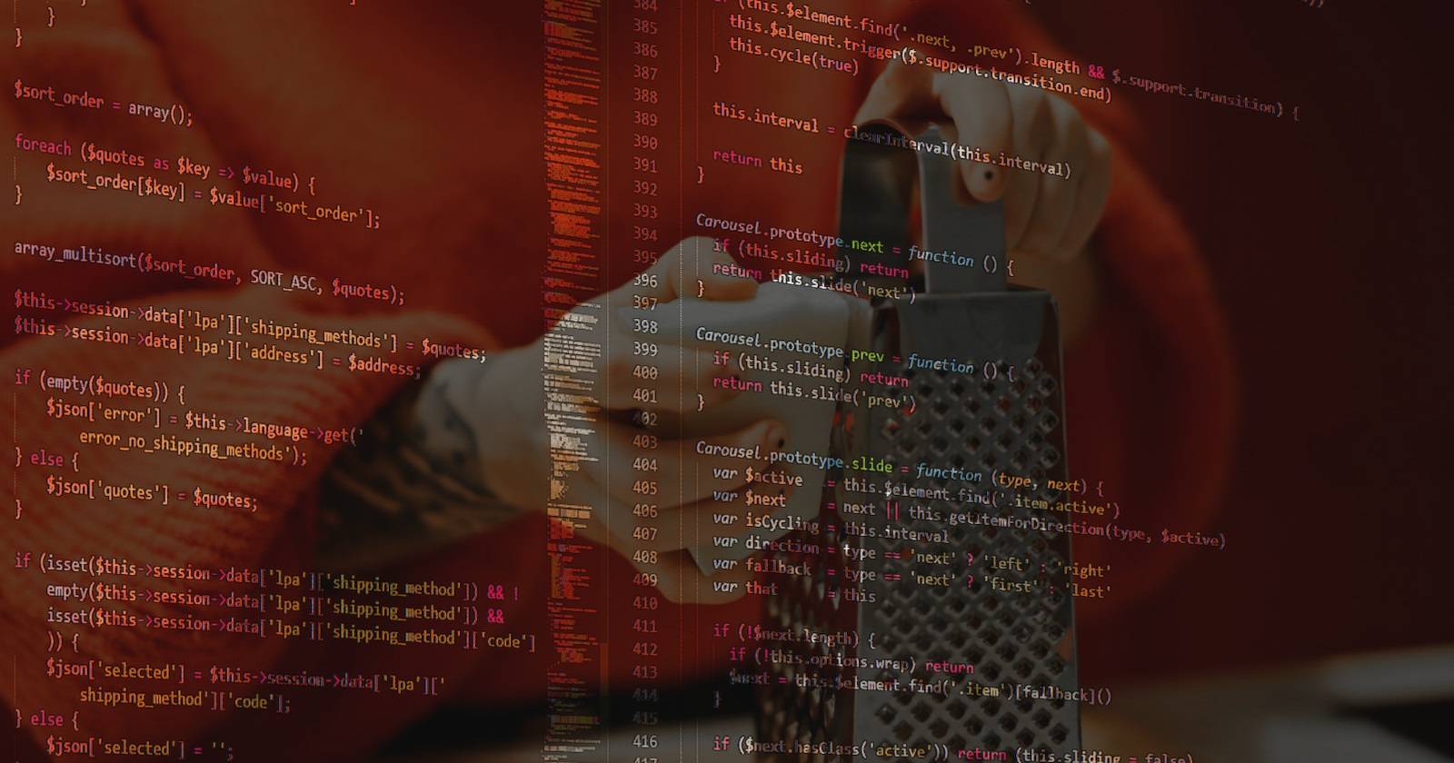 Рука, работающая рядом с фрагментами кода