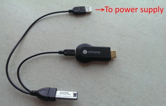 Флеш-накопитель подключён к Chromecast через OTG во время записи прошивки