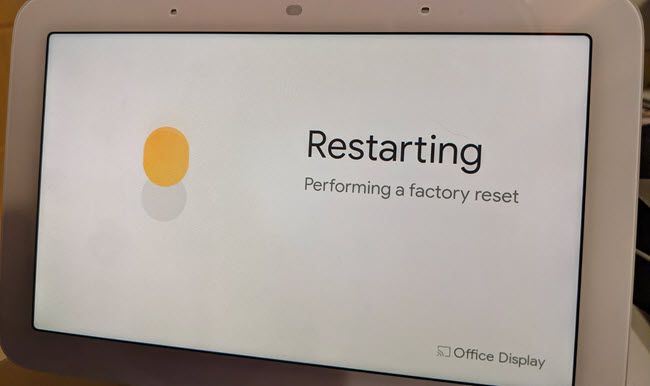 Процесс перезагрузки Nest Hub после сброса