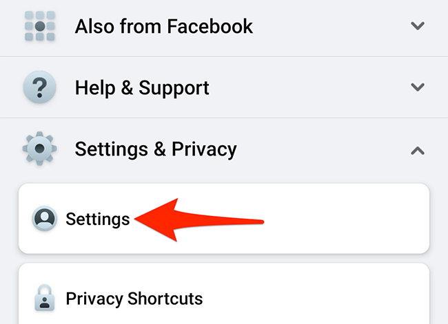 Выберите «Настройки» в меню приложения Facebook.