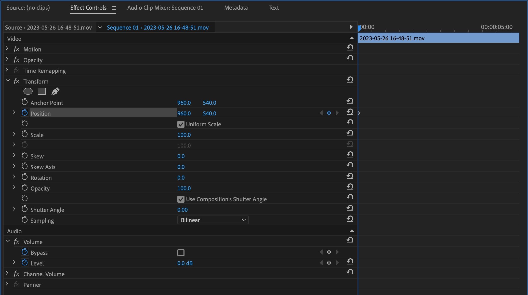 Иконка включения анимации в Premiere Pro