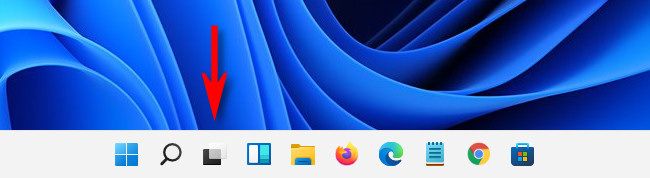 На панели задач Windows 11 нажмите кнопку «Просмотр задач».