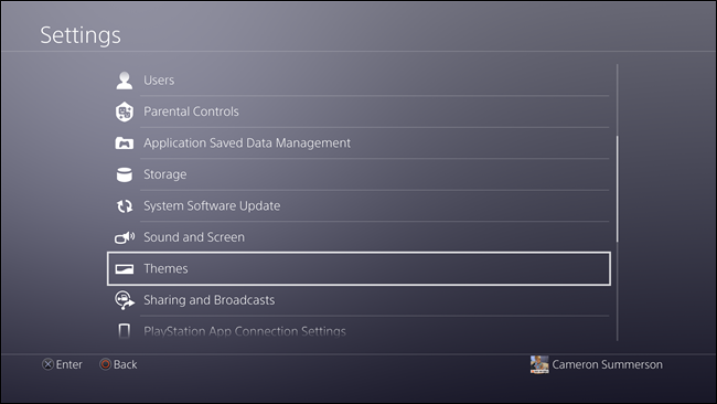 Экран выбора раздела Темы в Настройках PS4