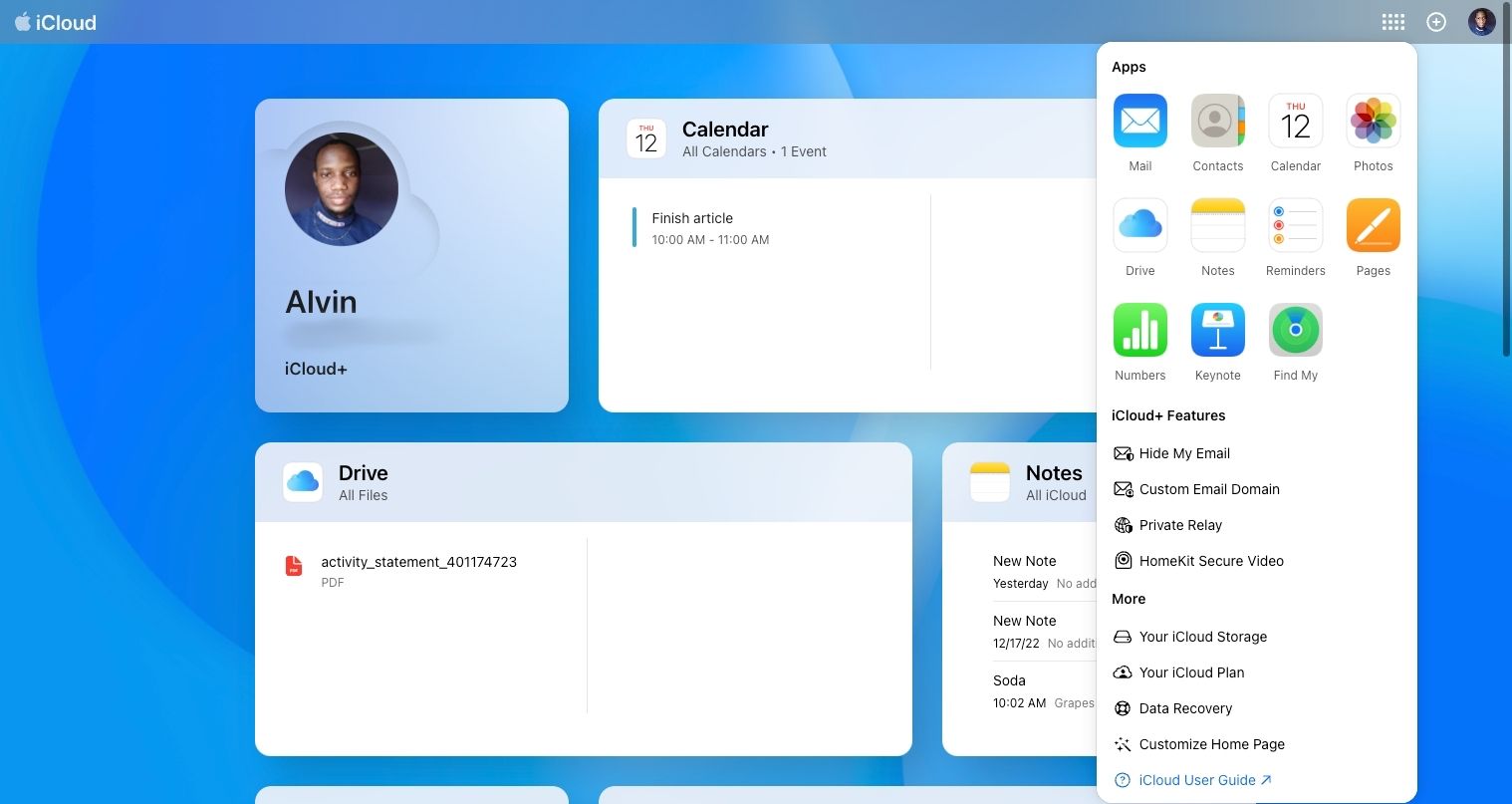 Меню приложений iCloud в веб‑версии