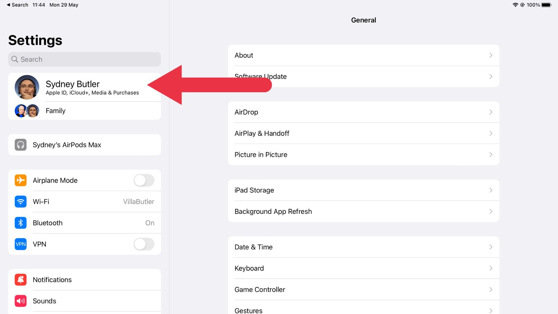 Настройки iPad — нажмите на имя пользователя