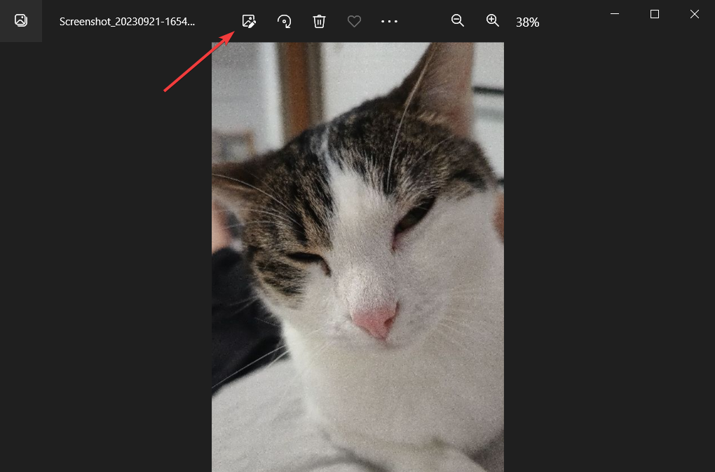Кнопка Изменить изображение в Photos