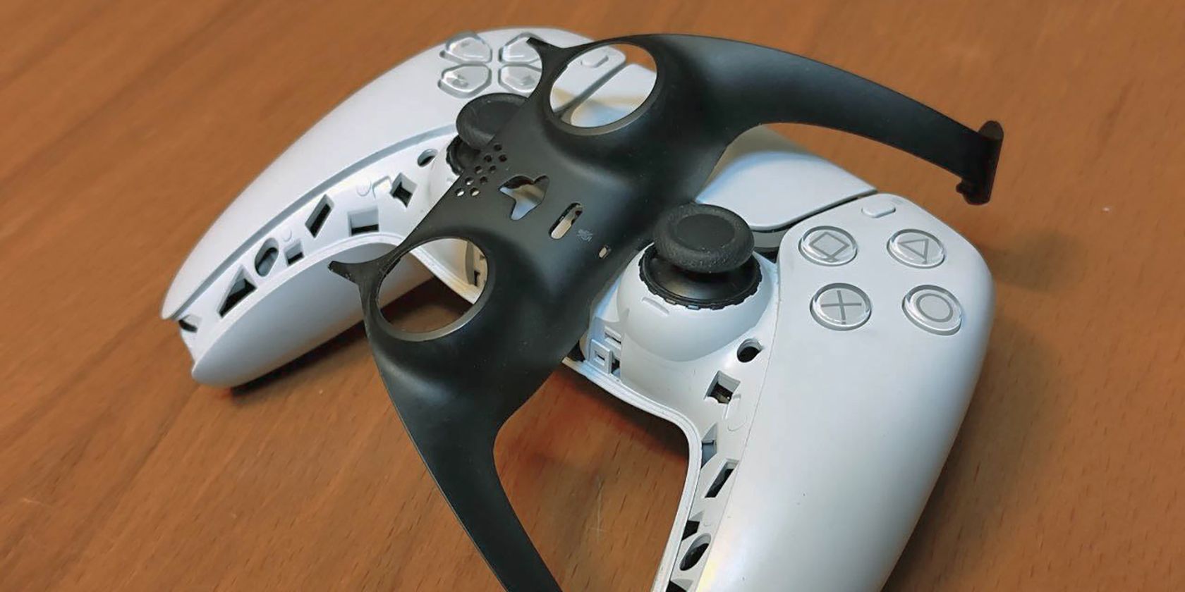Как заменить лицевую панель контроллера PS5