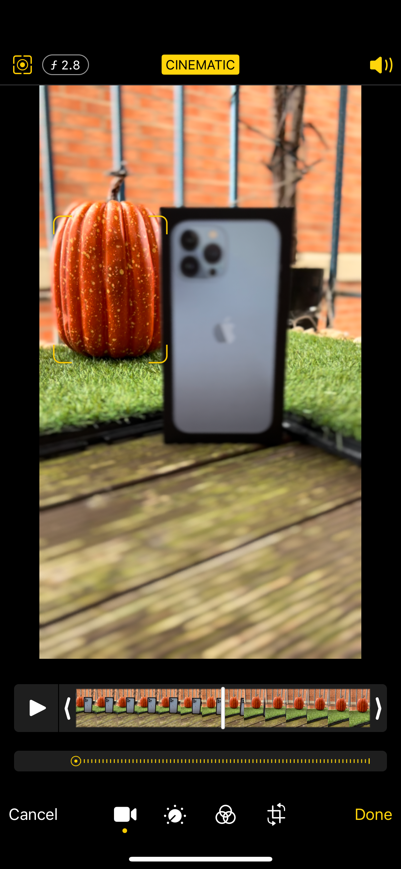 Cinematic mode After Subject Change