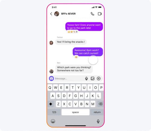 Анимация, показывающая, как Meta AI отвечает в чате