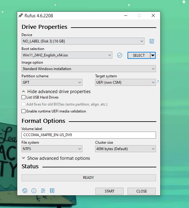 Окно Rufus с подгруженным ISO и выделенной кнопкой выбора образа.