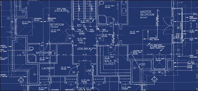 Фото: домашняя схема с ПК, сервером и сетевым оборудованием, отмечены устройства под ИБП