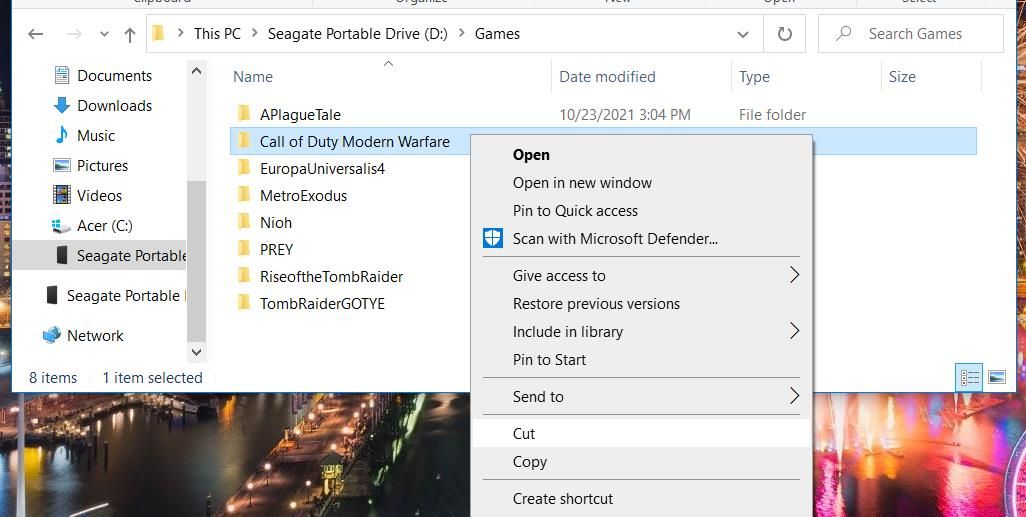 Команда «Вырезать» для папки Modern Warfare в Проводнике
