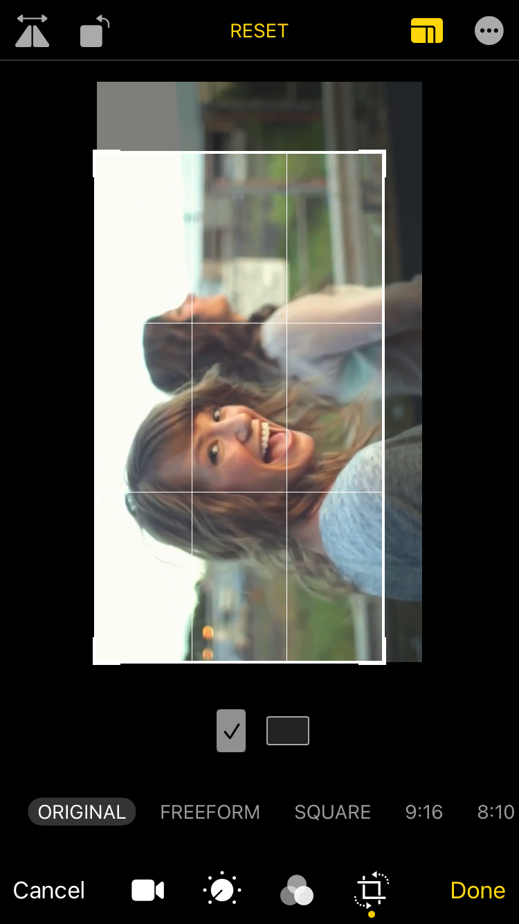 Пример исходного кадрирования в «Фото» iPhone
