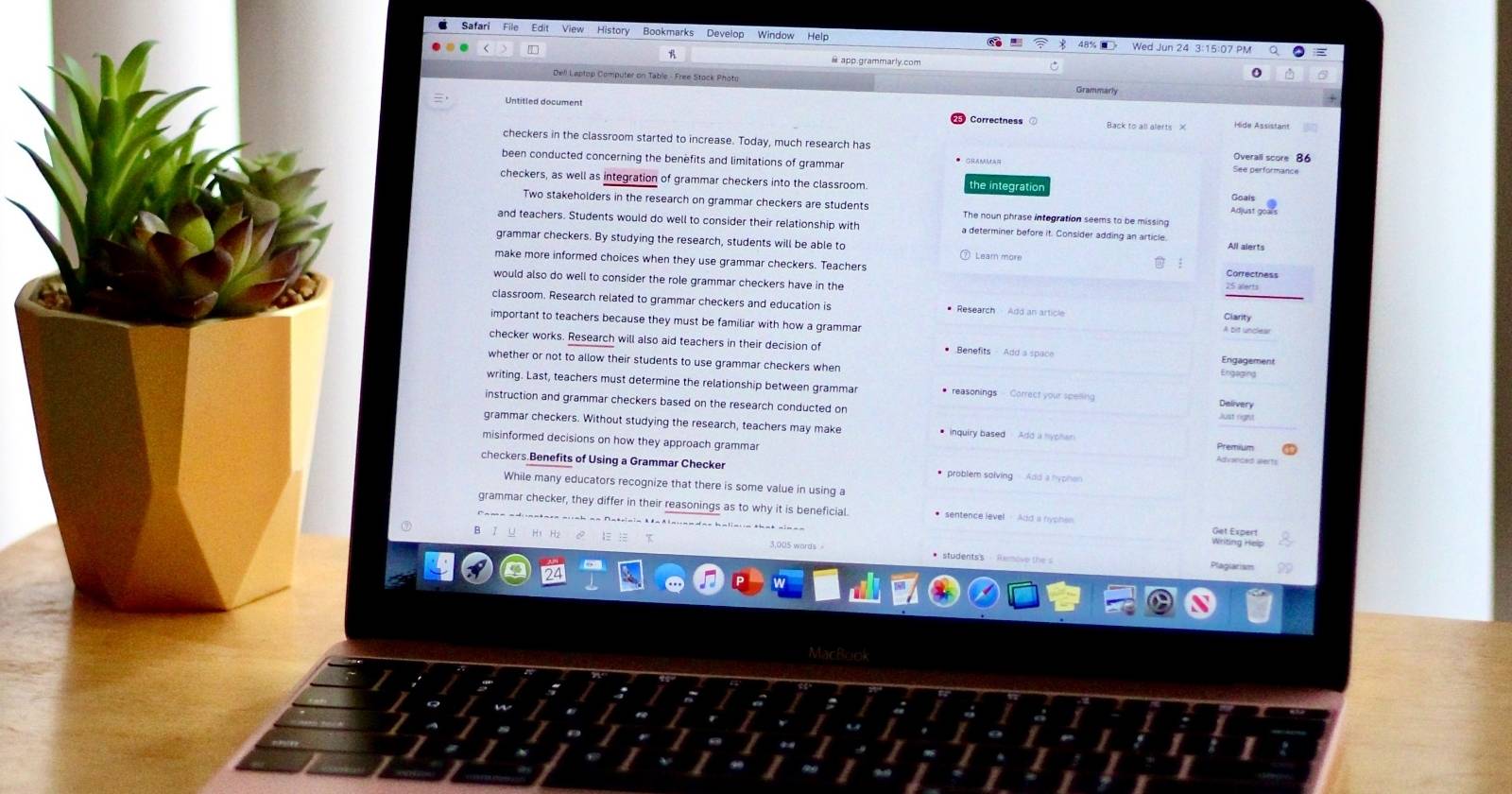 Grammarly запущен в Safari