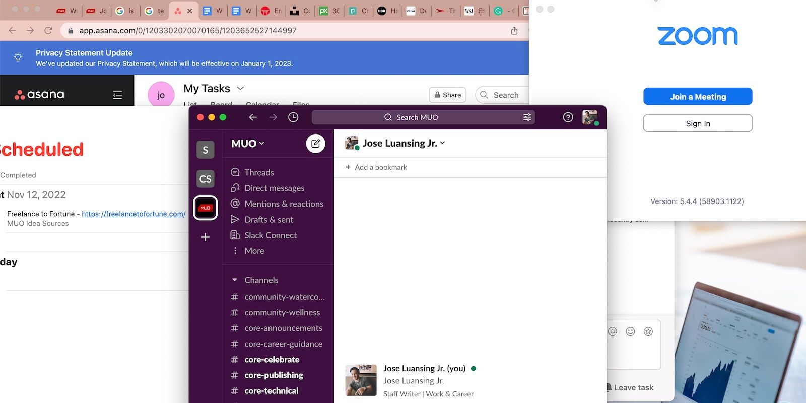 Запуск нескольких программ на Mac