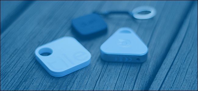 Фото нескольких моделей трекеров рядом для сравнения размеров