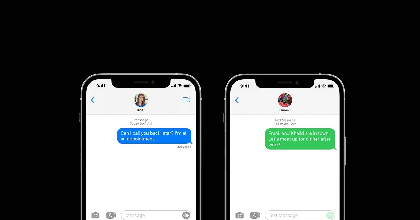 iPhone, показывающий iMessage и SMS на чёрном фоне