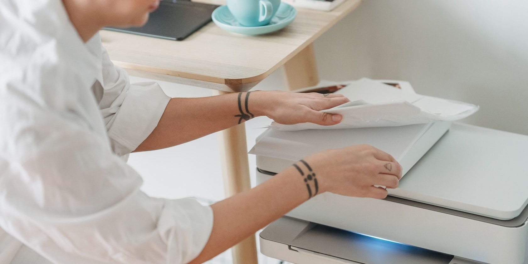 Пользователь распечатывает документ