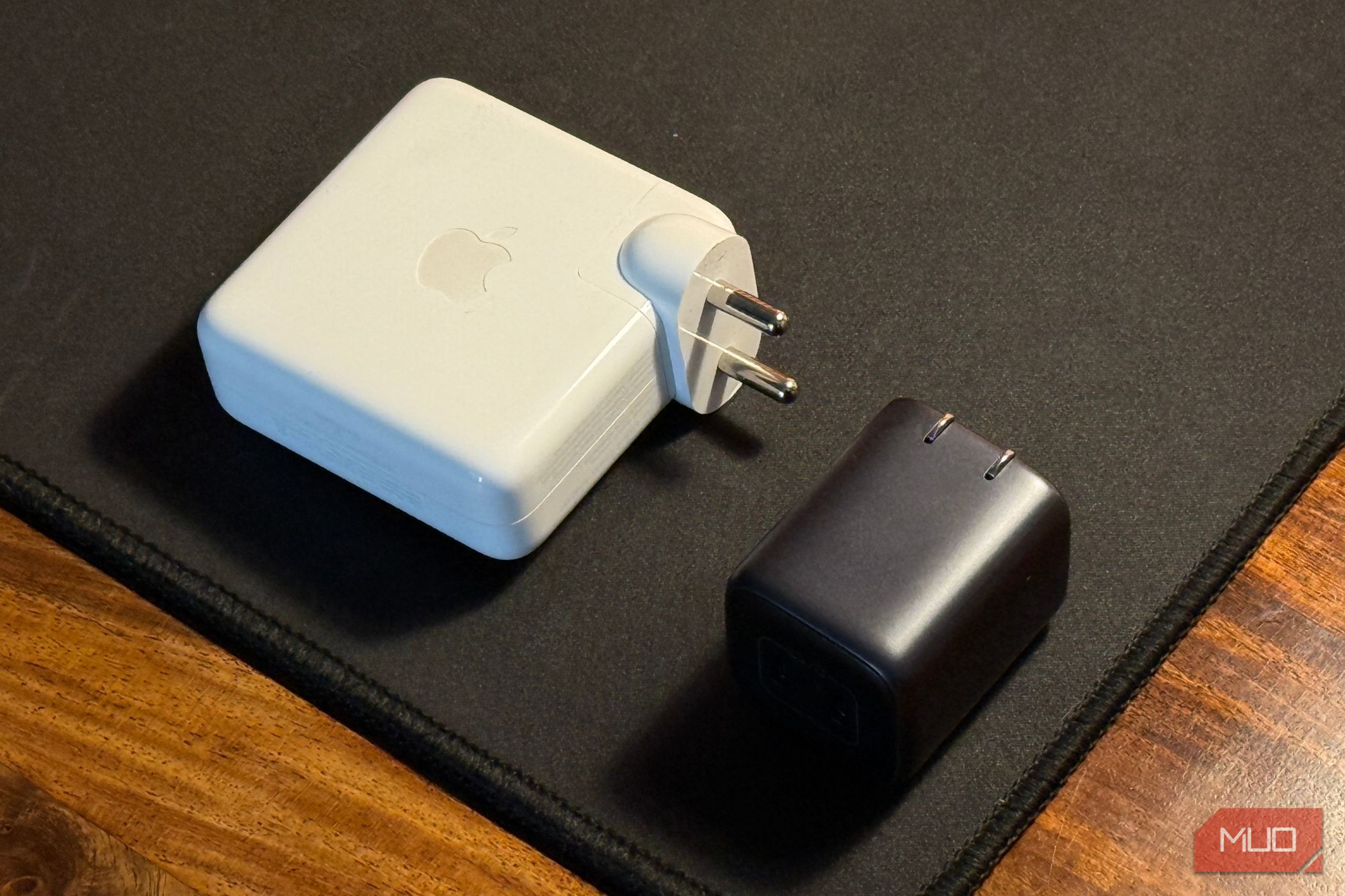 Как выбрать зарядное устройство для телефона