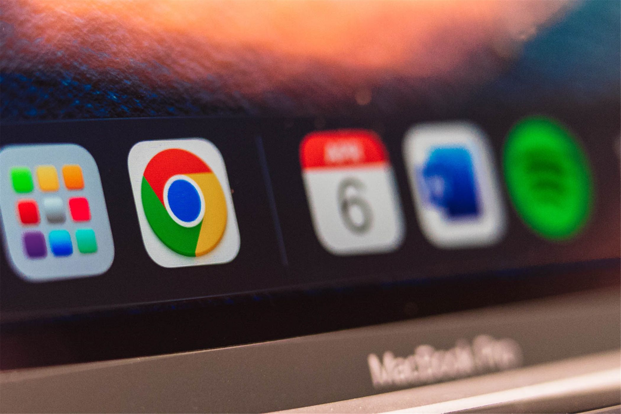 Добавить и удалить приложения в Dock на Mac