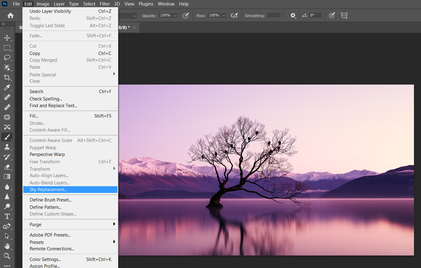 Выбор команды Sky Replacement в меню Edit